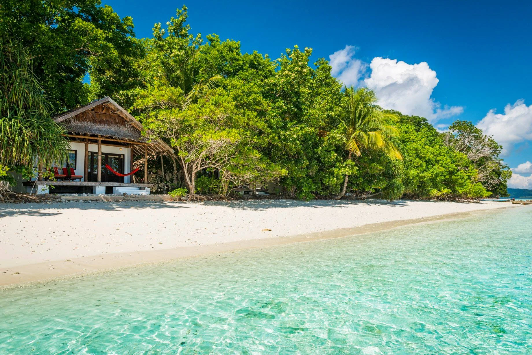 sorido bay resort - luxury dive resort raja ampat