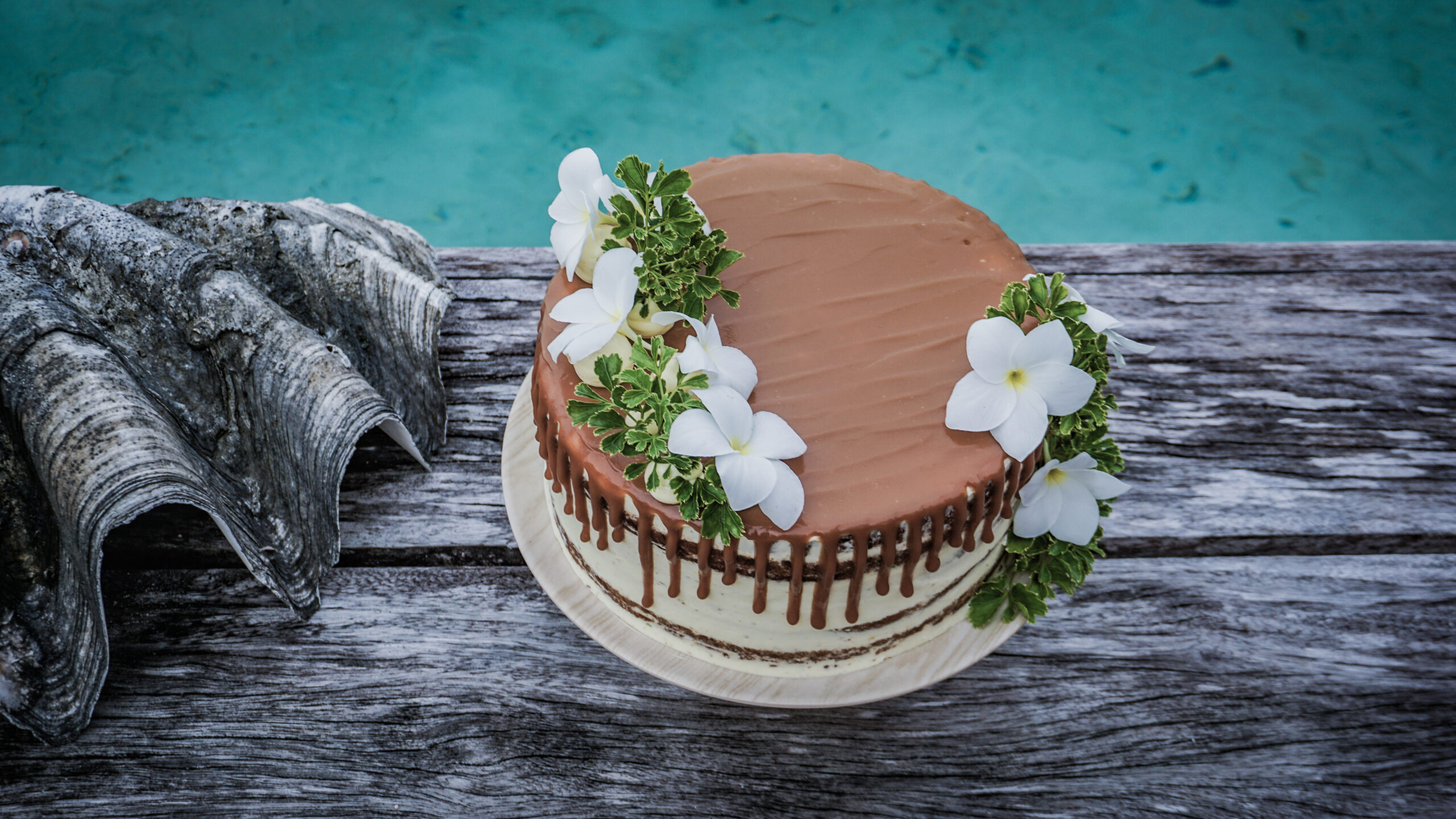 Andrew & Donna's Wedding Cake by Papua Diving Team