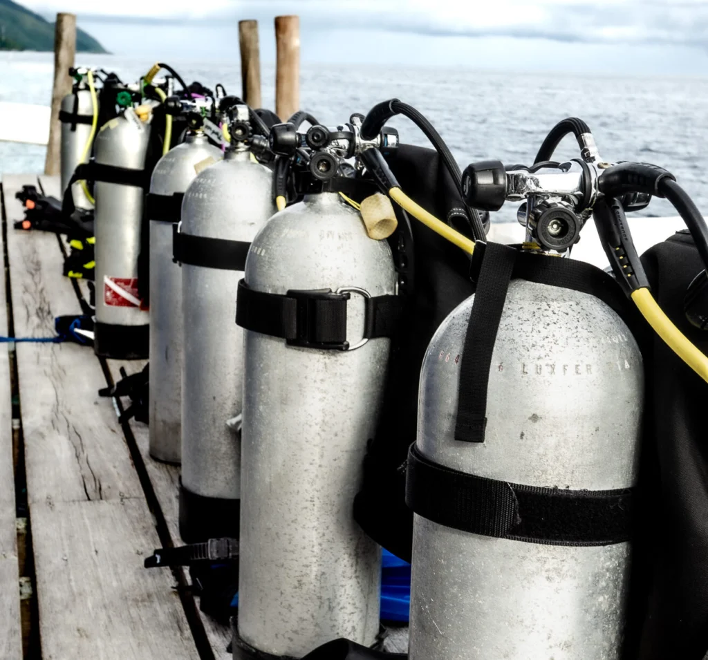 dive tanks