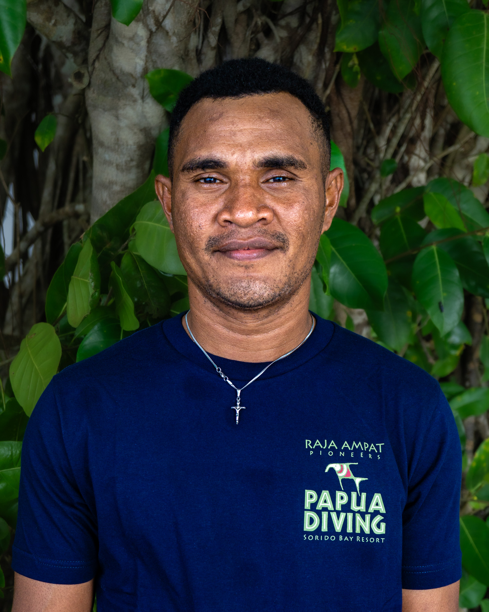 Makson, Papua Diving Resorts team