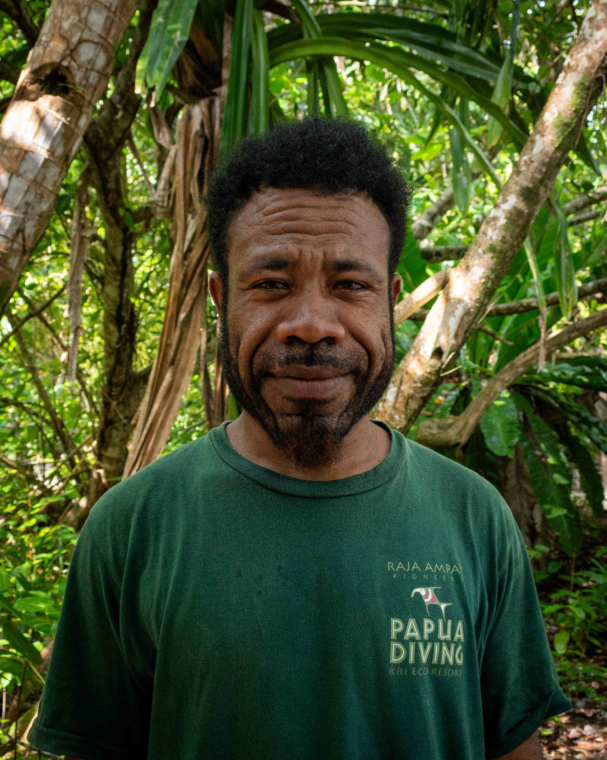 agustinus mayor, papua diving resorts team