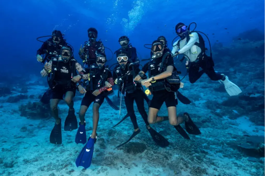 Learning to Dive and Understanding the Waters